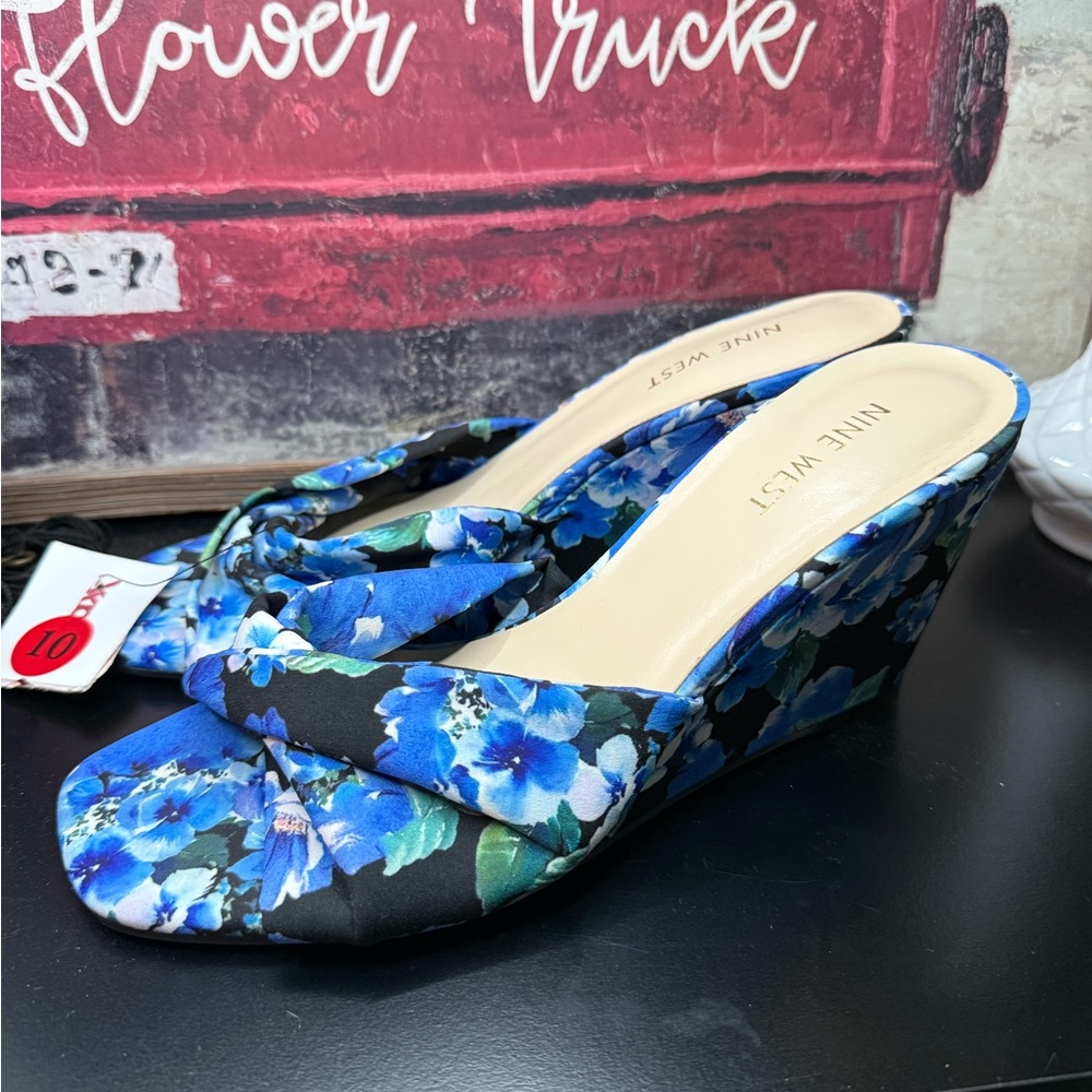 Nine West Black and Blue Floral Wedges